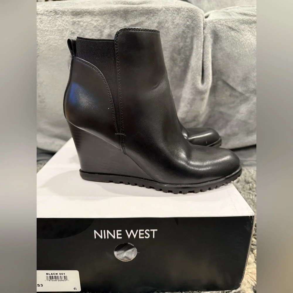 Nine West euc size